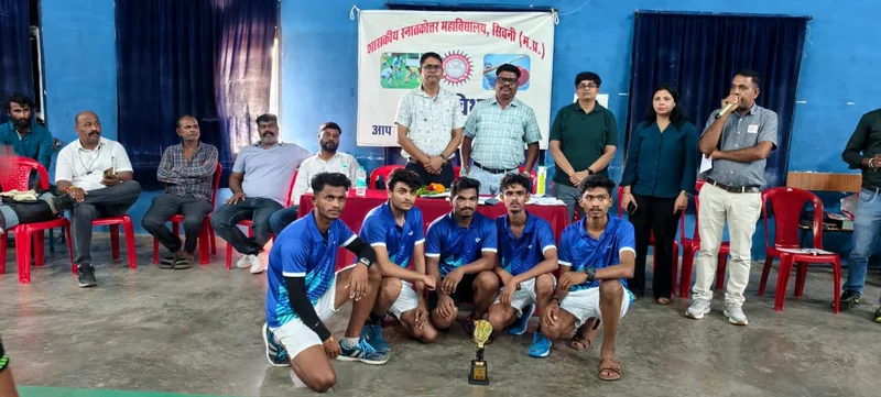 जिला स्तरीय बैडमिंटन पुरुष प्रतियोगिता में प्रधानमंत्री कॉलेज ऑफ एक्सीलेंस सिवनी विजेता